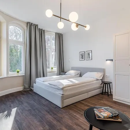 Imperial - Morski Art Σόποτ