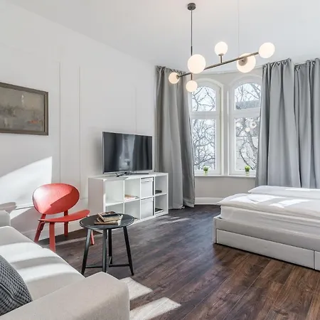 Imperial - Morski Art Σόποτ